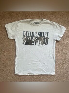 Taylor Swift Midnights eras tshirt unisex M